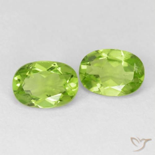 Shop natural 1.84ct Vert éclatant Péridot gems, ovale, from Chine at GemSelect. In stock, global shipping!