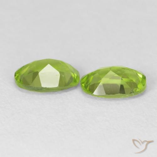 Shop natural 1.66ct Vert moyen Péridot gems, ovale, from Chine at GemSelect. In stock, global shipping!