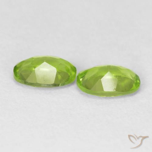 Shop natural 1.67ct Vert moyen Péridot gems, ovale, from Chine at GemSelect. In stock, global shipping!