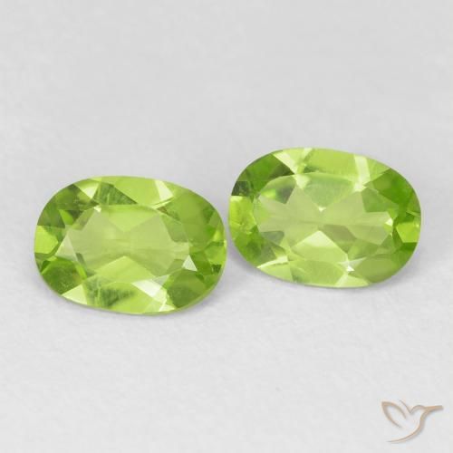 Shop natural 1.75ct Vert jaunâtre Péridot gems, ovale, from Chine at GemSelect. In stock, global shipping!