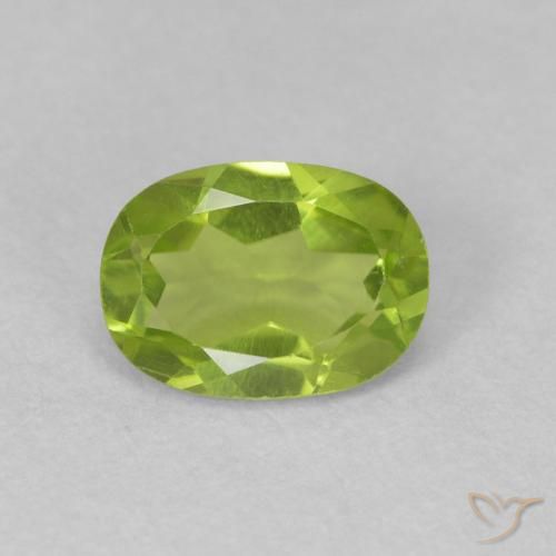 Péridot Vert éclatant naturelle ovale, 0.86 ct, VVS