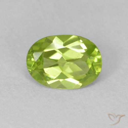 0.85ct Naturel Vert moyen Péridot, ovale, VVS