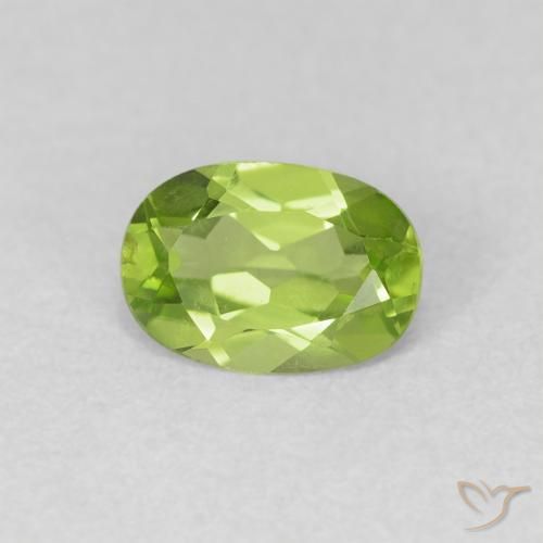 Péridot Vert éclatant naturelle ovale, 0.80 ct, VVS-VS