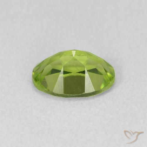 Péridot Vert éclatant naturelle ovale, 0.93 ct, VVS-VS