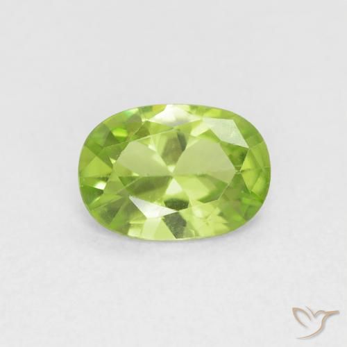 0.77ct Naturel Vert moyen Péridot, ovale, VVS-VS