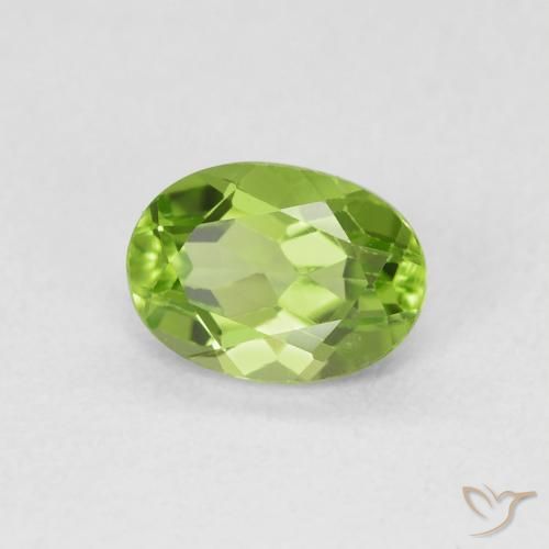 Péridot Vert éclatant naturelle ovale, 1.00 ct, VVS-VS