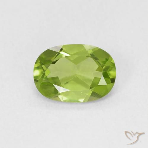 Péridot Vert jaunâtre naturelle ovale, 0.85 ct, VVS-VS