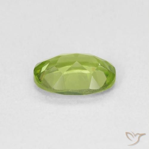 Péridot Vert jaunâtre naturelle ovale, 0.85 ct, VVS-VS