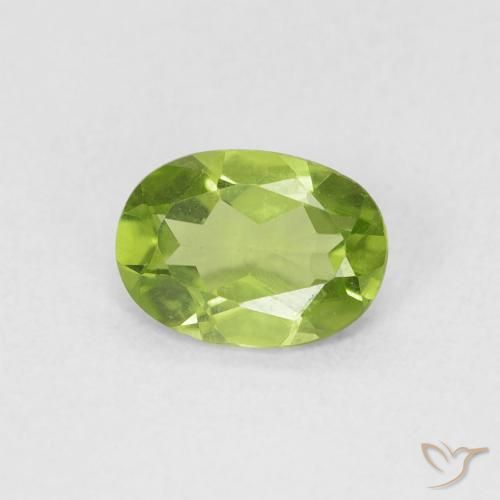 Péridot Vert vif et léger naturelle ovale, 0.80 ct, VVS-VS
