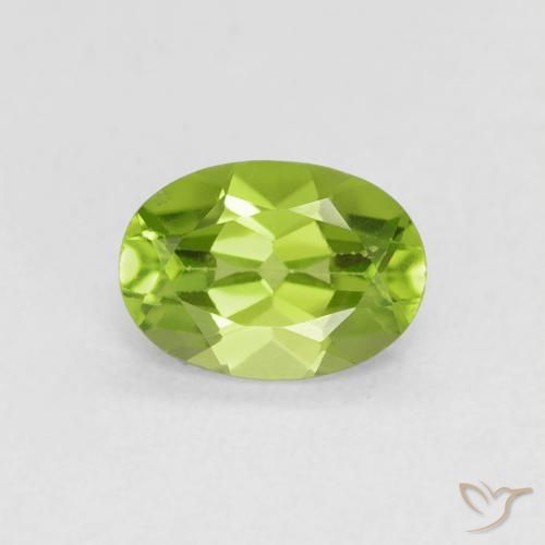 Péridot Vert jaunâtre naturelle ovale, 0.84 ct, VS