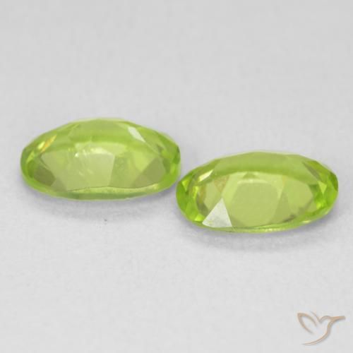 Shop natural 1.64ct Vert clair Péridot gems, ovale, from Chine at GemSelect. In stock, global shipping!