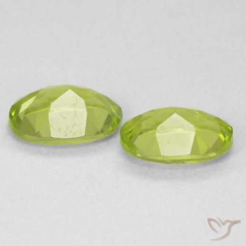 Shop natural 1.76ct Vert clair Péridot gems, ovale, from Chine at GemSelect. In stock, global shipping!