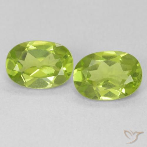 1.79ctw Naturel Vert clair Péridot, ovale, VVS-VS