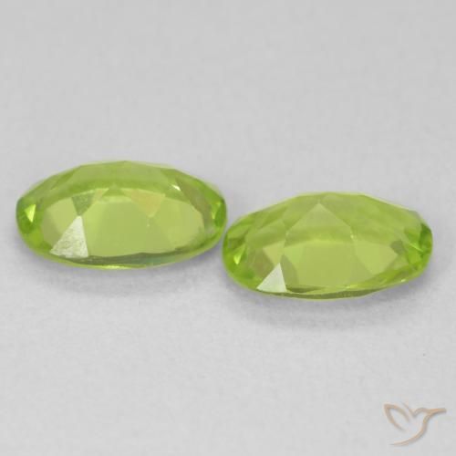 Achetez naturel 1.64ct Vert clair Péridot gems, Coupe ovale, En provenance Chine chez GemSelect. En stock, livraison internationale!