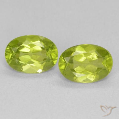 1.64ctw Naturel Vert clair Péridot, ovale, VVS-VS