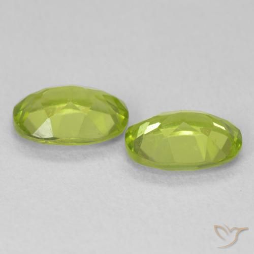 Shop natural 1.75ct Vert clair Péridot gems, ovale, from Chine at GemSelect. In stock, global shipping!