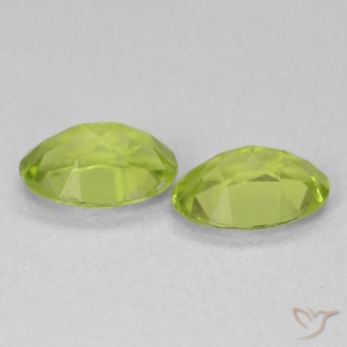 Shop natural 1.60ct Vert clair Péridot gems, ovale, from Chine at GemSelect. In stock, global shipping!