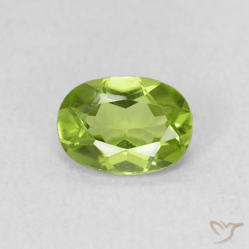 0.84ct Naturel Vert moyen Péridot, ovale, VS