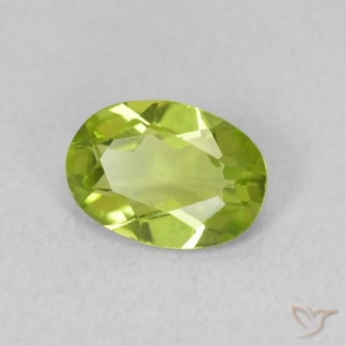 Péridot Vert éclatant naturelle ovale, 0.76 ct, VVS-VS