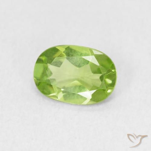 Péridot Vert éclatant naturelle ovale, 0.77 ct, VVS-VS