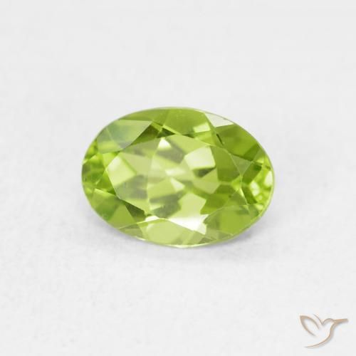 Péridot Vert éclatant naturelle ovale, 0.83 ct, VVS-VS