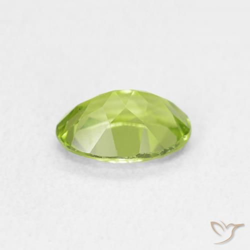 Péridot Vert éclatant naturelle ovale, 0.83 ct, VVS-VS