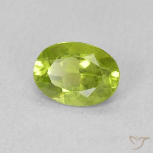 Péridot Vert clair naturelle ovale, 0.83 ct, VS