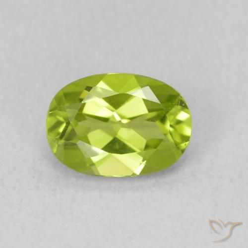 0.90ct Naturel Vert moyen Péridot, ovale, VS