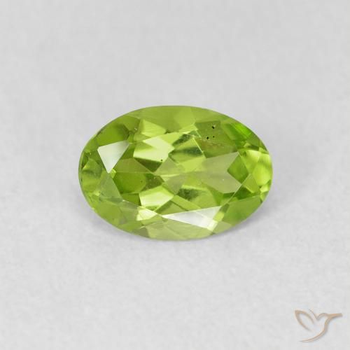 Péridot Vert jaunâtre naturelle ovale, 0.73 ct, VS