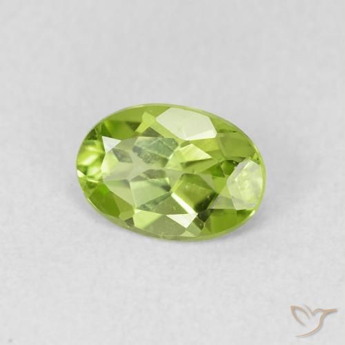 Péridot Vert clair naturelle ovale, 0.79 ct, VS