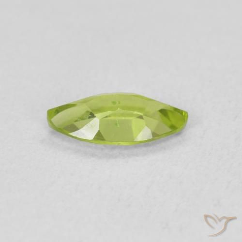 Péridot Vert clair naturelle Marquise, 0.56 ct, VS