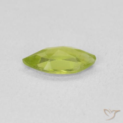 Péridot Vert clair naturelle Marquise, 0.57 ct, VS