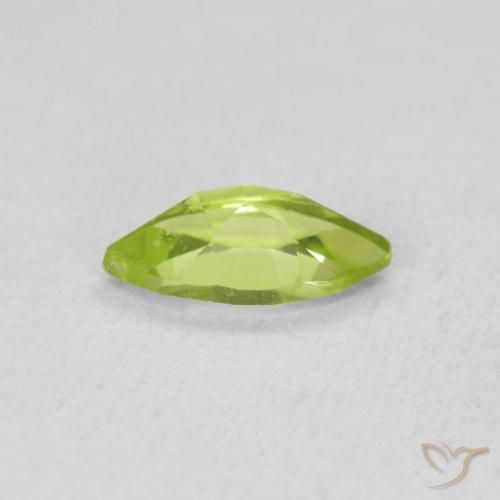 Péridot Vert jaunâtre vif naturelle Marquise, 0.58 ct, VS