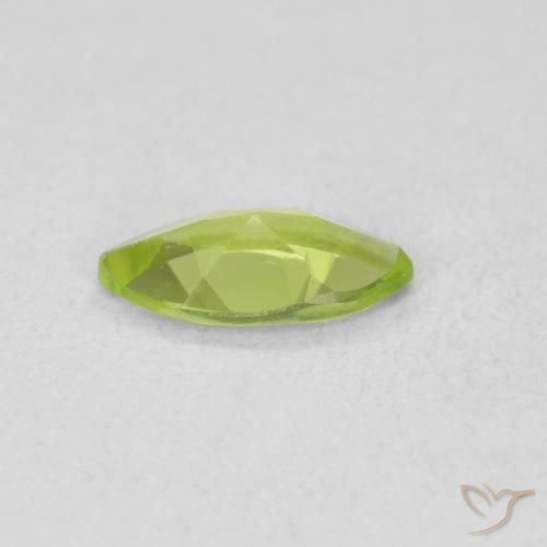 Péridot Vert jaunâtre vif naturelle Marquise, 0.54 ct, VS