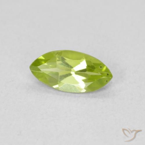 Péridot Vert clair naturelle Marquise, 0.55 ct, VS