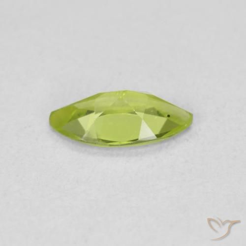 Péridot Vert clair naturelle Marquise, 0.55 ct, VS