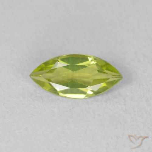 Péridot Vert clair naturelle Marquise, 0.50 ct, VVS-VS
