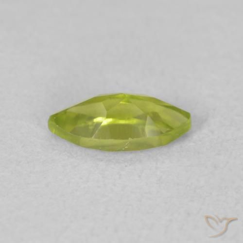 Péridot Vert éclatant naturelle Marquise, 0.63 ct, VVS-VS