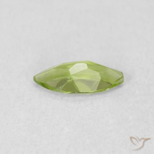 Péridot Vert clair naturelle Marquise, 0.58 ct, VS