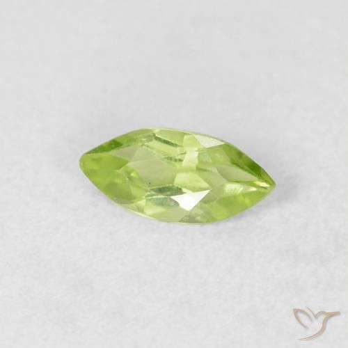 Péridot Vert vif et léger naturelle Marquise, 0.40 ct, VS