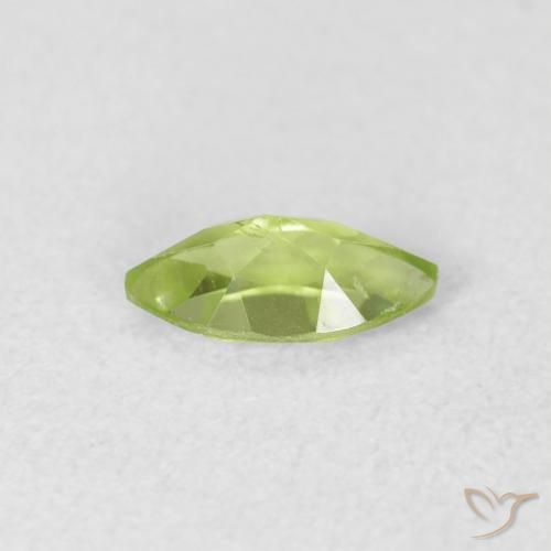Péridot Vert clair naturelle Marquise, 0.51 ct, VS