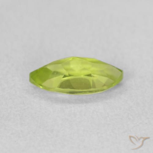 Péridot Vert clair naturelle Marquise, 0.67 ct, VS