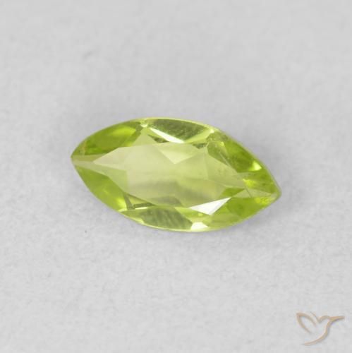 Péridot Vert jaunâtre naturelle Marquise, 0.56 ct, VS