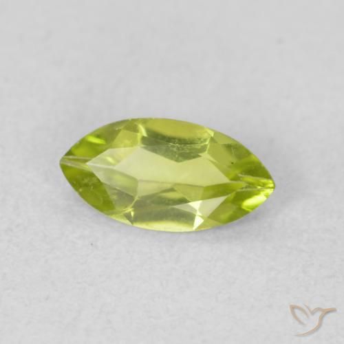 Péridot Vert éclatant naturelle Marquise, 0.54 ct, VS