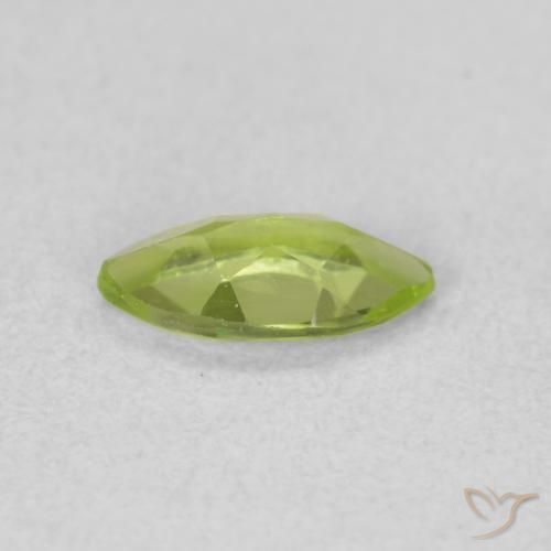 Péridot Vert éclatant naturelle Marquise, 0.58 ct, VS