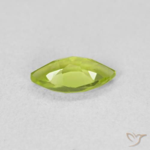 Péridot Vert clair naturelle Marquise, 0.62 ct, VS