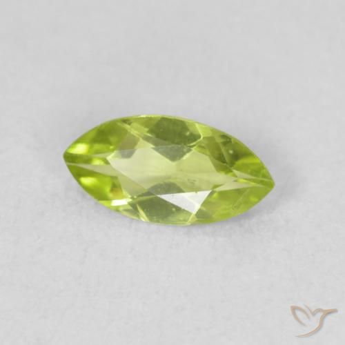 Péridot Vert clair naturelle Marquise, 0.52 ct, VS