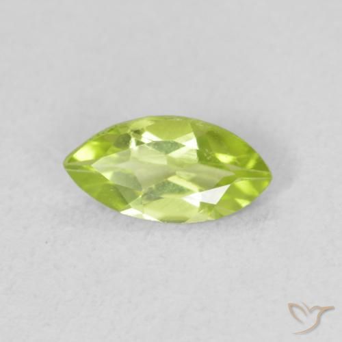 Péridot Vert moyen naturelle Marquise, 0.51 ct, VS