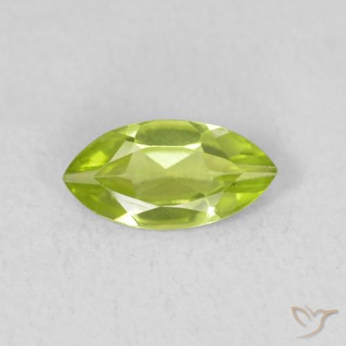Péridot Vert jaunâtre vif naturelle Marquise, 0.55 ct, VS