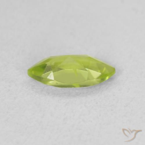Péridot Vert clair naturelle Marquise, 0.57 ct, VS